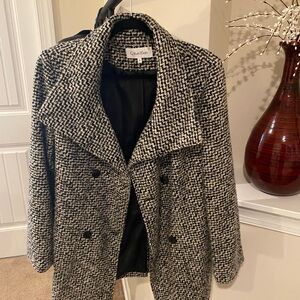 Black/white fully lined peacoat!